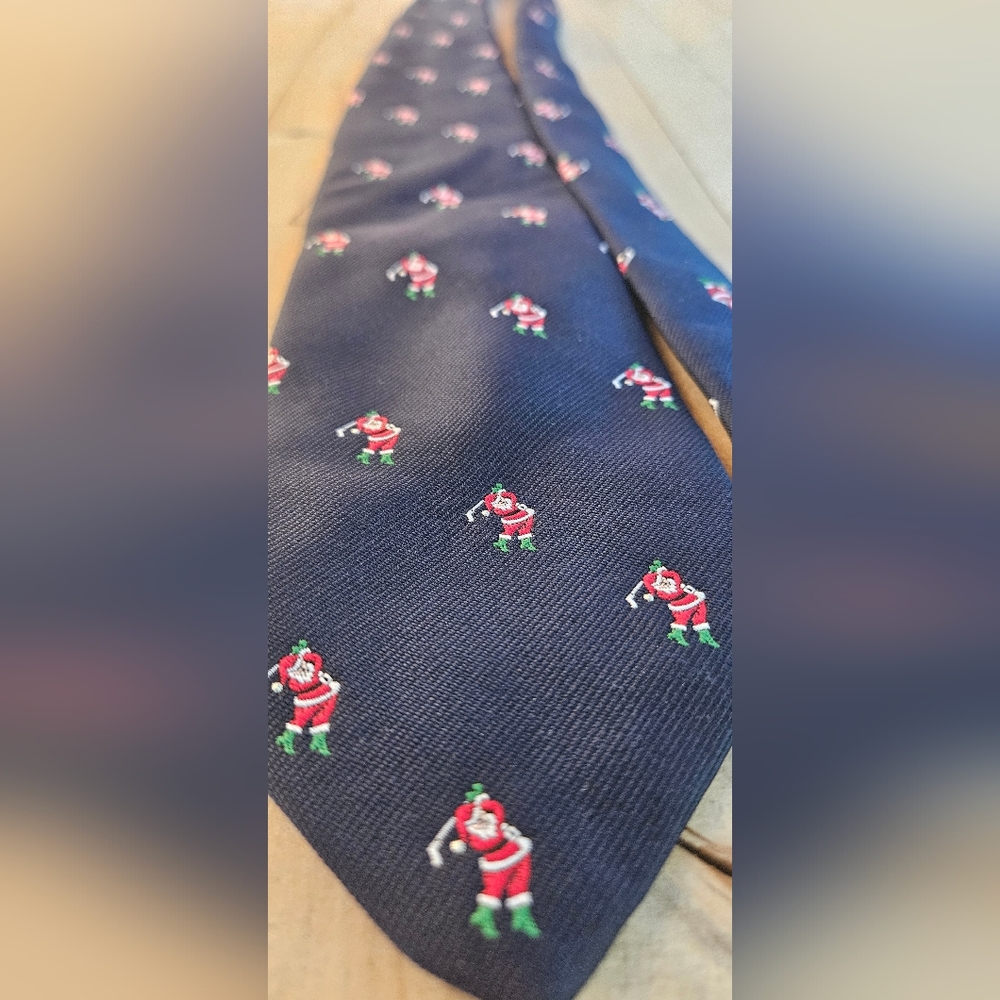 Johnny Appleseed's Vintage Men's Blue Golf Santa Print Holiday Christmas Necktie